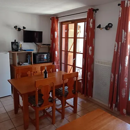 Apartment Agreable Avec Balcon Dans Calme *